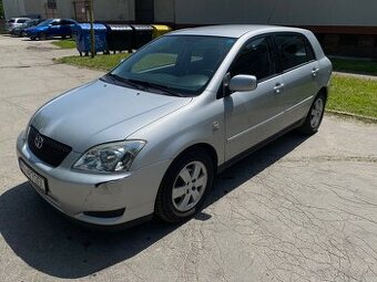 Toyota Corolla 1.6 benzín 81kw
