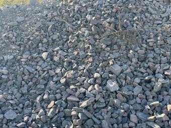 Darujem za odvoz stavebny recyklat