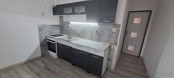 Ponúkame na predaj 2 izbový byt v Brezovej pod Bradlom
