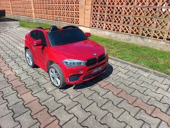 Elektrické autíčko BMW X6M