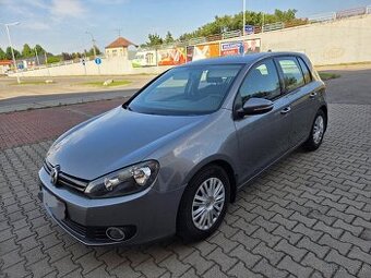 Predam Volkswagen Golf 1.2 TSI 77 Kw 4 Valec Benzín 2011