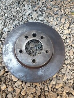 Predam zadne strmeňe+kotuče Touareg 7L 3,2 benzin