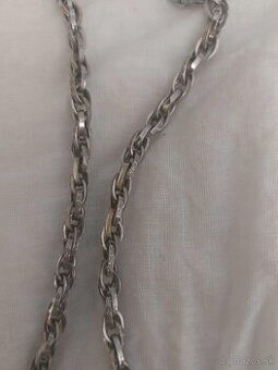 Strieborná retiazka