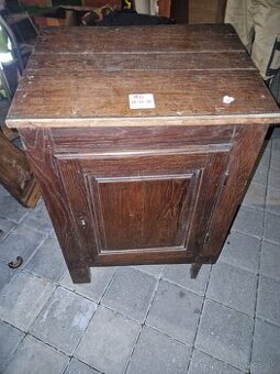 27 - Predám vidiecku skrinka z dubového masívu
