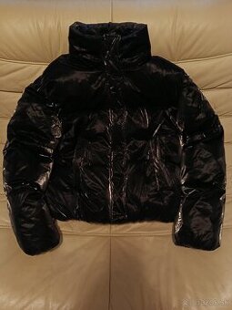 Dámska Zimná Bunda.