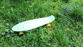 Predám malý detský skateboard použitý