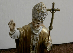 Ručne maľovaná soška pápeža Jána Pavla II.