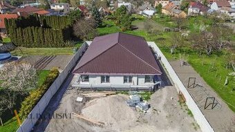 ALL INCLUSIVE | NA PREDAJ 4-IZBOVÝ ROD. DOM-DVOJDOM, BLATNÁ 