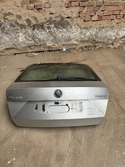 Skoda rapid zadny kufor