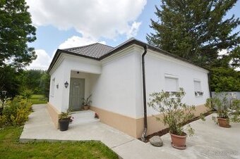 Predaj 3i RD, 1 810 m2 pozemok, Dunasziger