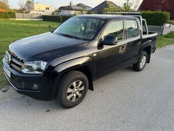 VW AMAROK 2,0 DIESEL 4X4 ŤAŽNÉ KLÍMA