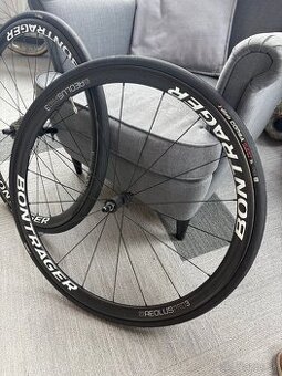 Bontrager Aeolus Pro 3 (2022) - Karbónové Kolesá s Plášťami