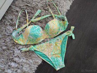 Dvojdielne vystužené plavky. M/38-B,C. Mätovo žlté