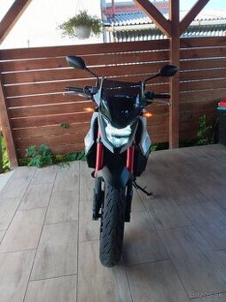 HORNET 750 2023