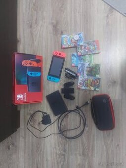 Nintendo switch + hry + príslušenstvo