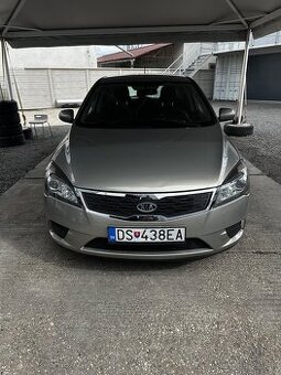 Kia ceed 1,4 benzin