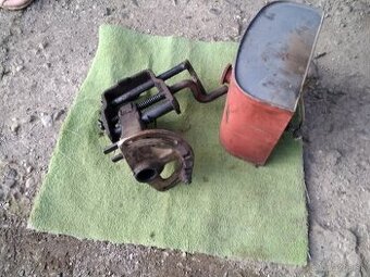 Predám na PF62 zaves , nádrž, plechové disky