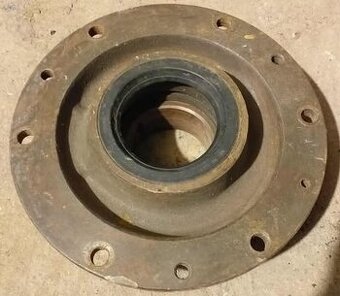 Kupim predne veko motora Zetor 25 - 1