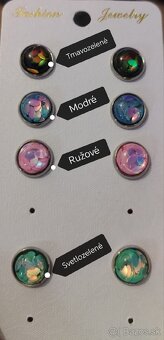 Nové náušničky - rôzne farby,posledné,nevyužité,bižutéria