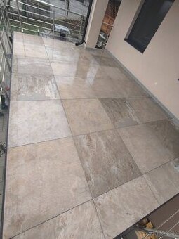 Výhodne exkluzívna dlažba 90x90x2cm na terče možnosť montáže