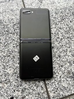 Samsung Galaxy Z Flip 5G – 256 GB