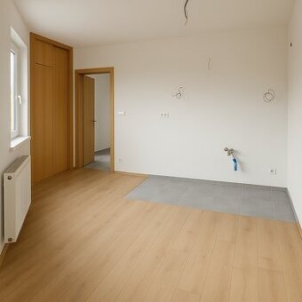 ZNÍŽENÁ CENA - garsónka v centre Nitry s balkónom a pivnicou