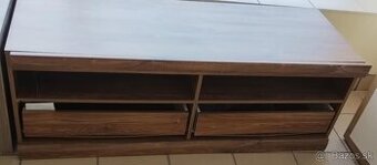 Komoda pod TV