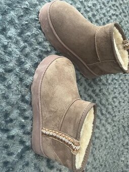 Snehule na styl UGG nove v. 39