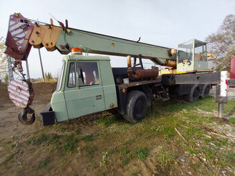 Tatra AD 28 autožeriav