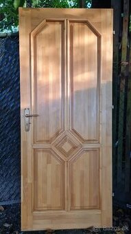 Predám masívne dvere 80tky pravé