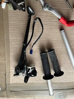 Yamaha R1 2004–2006 – nepoužité aj poškodené diely