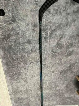 Bauer Twitch Intermediate