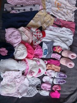 Balík oblečenia pre bábätko 3-9mesiacov -63ks