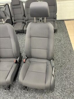 Predám INTERIER sedačky+tapacíre VW TOURAN 1T 7-MIEST