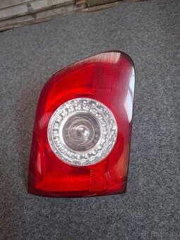 VOLKSWAGEN PASSAT B6 kombi ľavé zadné kufrové svetlo
