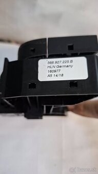 Tlacitko elektrickej parkovacej  brzdy kodiaq