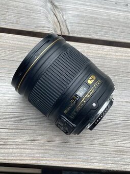Nikon 28mm f/1.8G AF-S