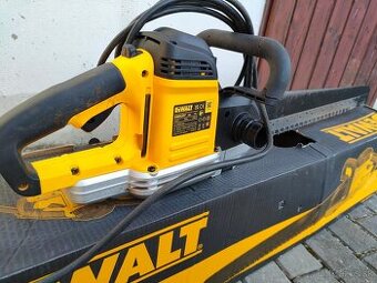 DeWALT aligátor