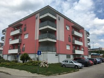 🏡 Na prenájom: priestranný 3-izbový byt v Trenčíne – Na Zon