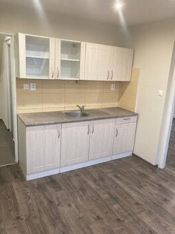 Prenájom 1 izbový byt s parkingom Trnava