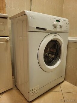 Práčka Whirlpool – chyba E01, vhodná na opravu alebo diely