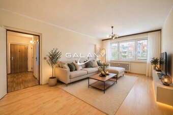 Priestranný 2-izbový byt s balkónom v centre mesta – Fiľakov