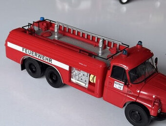 1:43 Tatra T148 Schuco