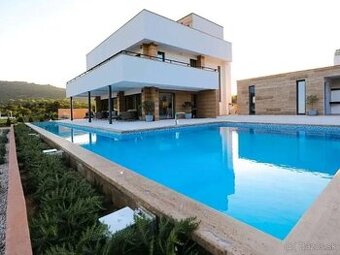 CHORVATSKO, Luxusní vila v první řadě u moře na ostrově Ist