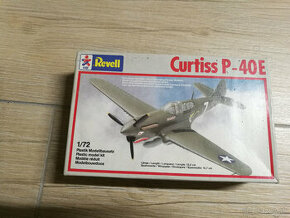 model Curtiss P 40 E - 1