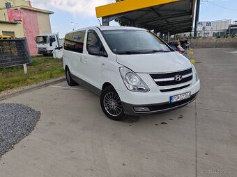Hyundai H1 8miestne