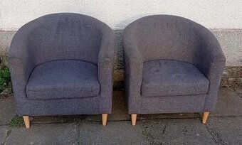 2 kreslá