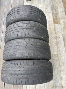 215/55 R17 letne pneu Continetal