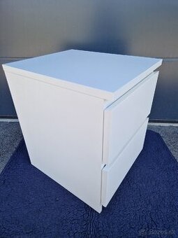 Ikea Malm nočný stolík