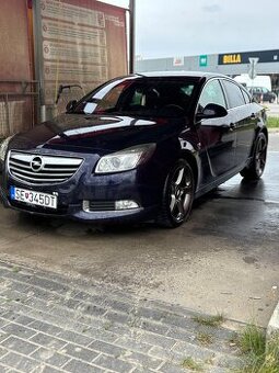 Predám Opel Insignia 4x4 OPC line